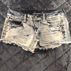 Acid Washed Jean Shorts // American Eagle